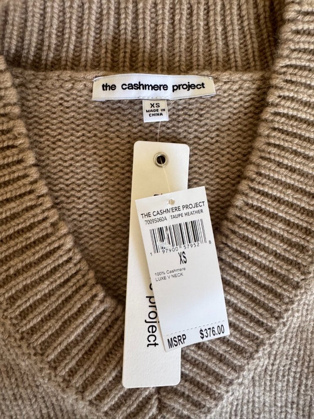 NWT The Cashmere Project Luxe V-Neck Cashmere Sweater XS Taupe